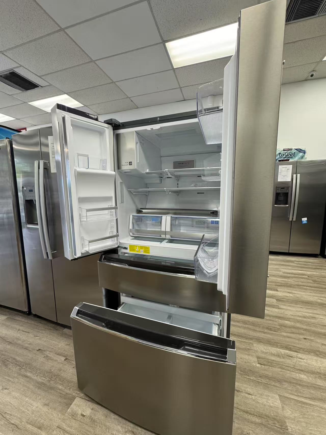 Frigidaire Gallery 22 Cu . Ft . Counter - Depth 4-Door French Door Refrigerator