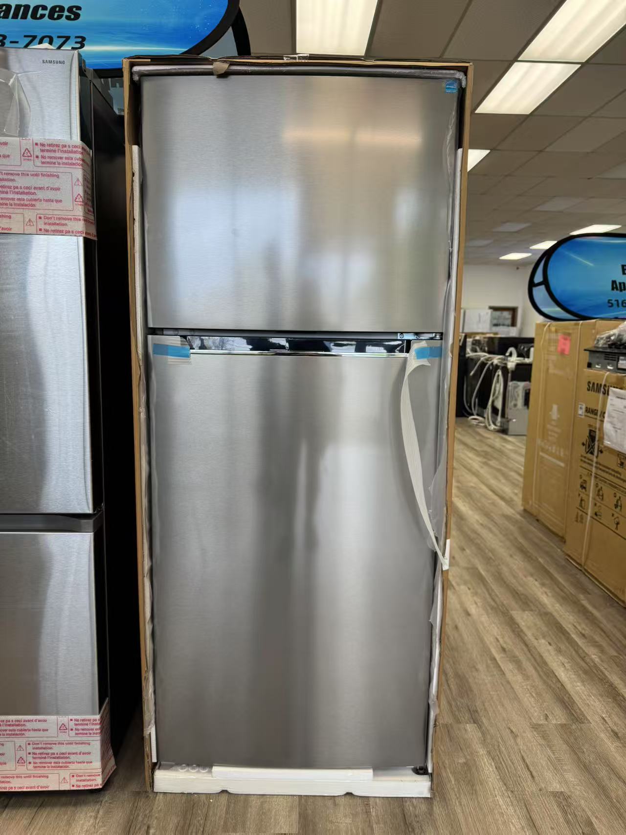 Element 28 Inch Freestanding Top - Freezer Refrigerator