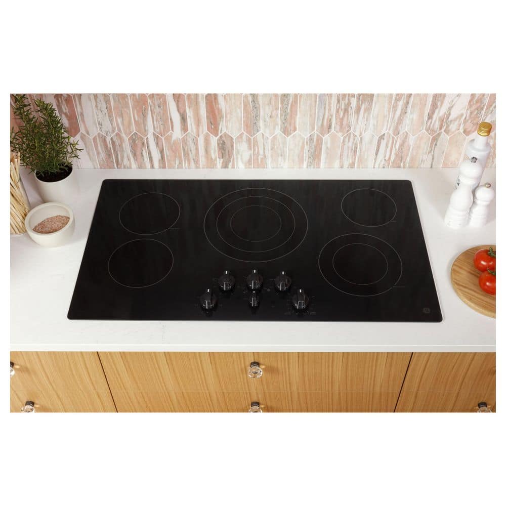 30 In. 5 Burner Elements Radiant Electric Cooktop in Black