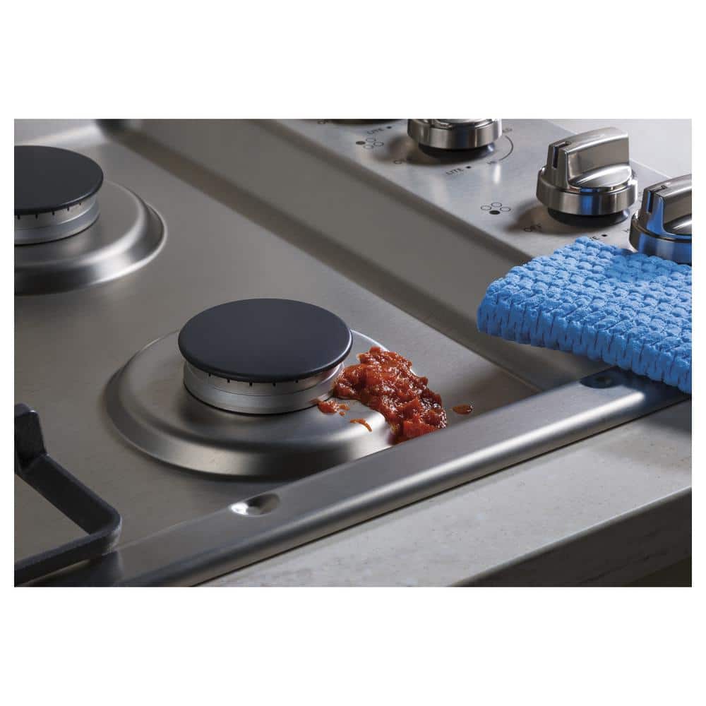 30 In. Gas Cooktop in Stainless Steel with 4-Burners Including Power Burners