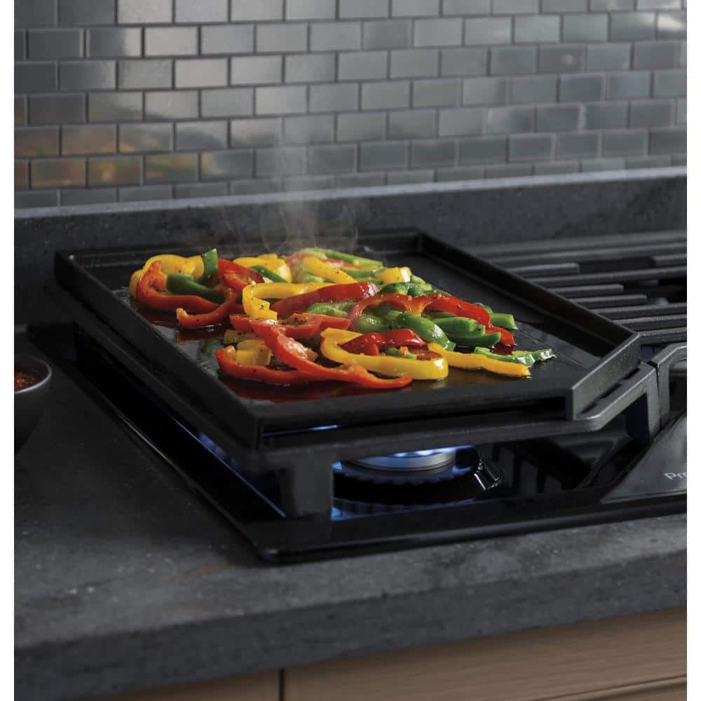 Profile 36 In. Gas Cooktop in Stainless Steel with 5 Burners Including Power Boil Burners