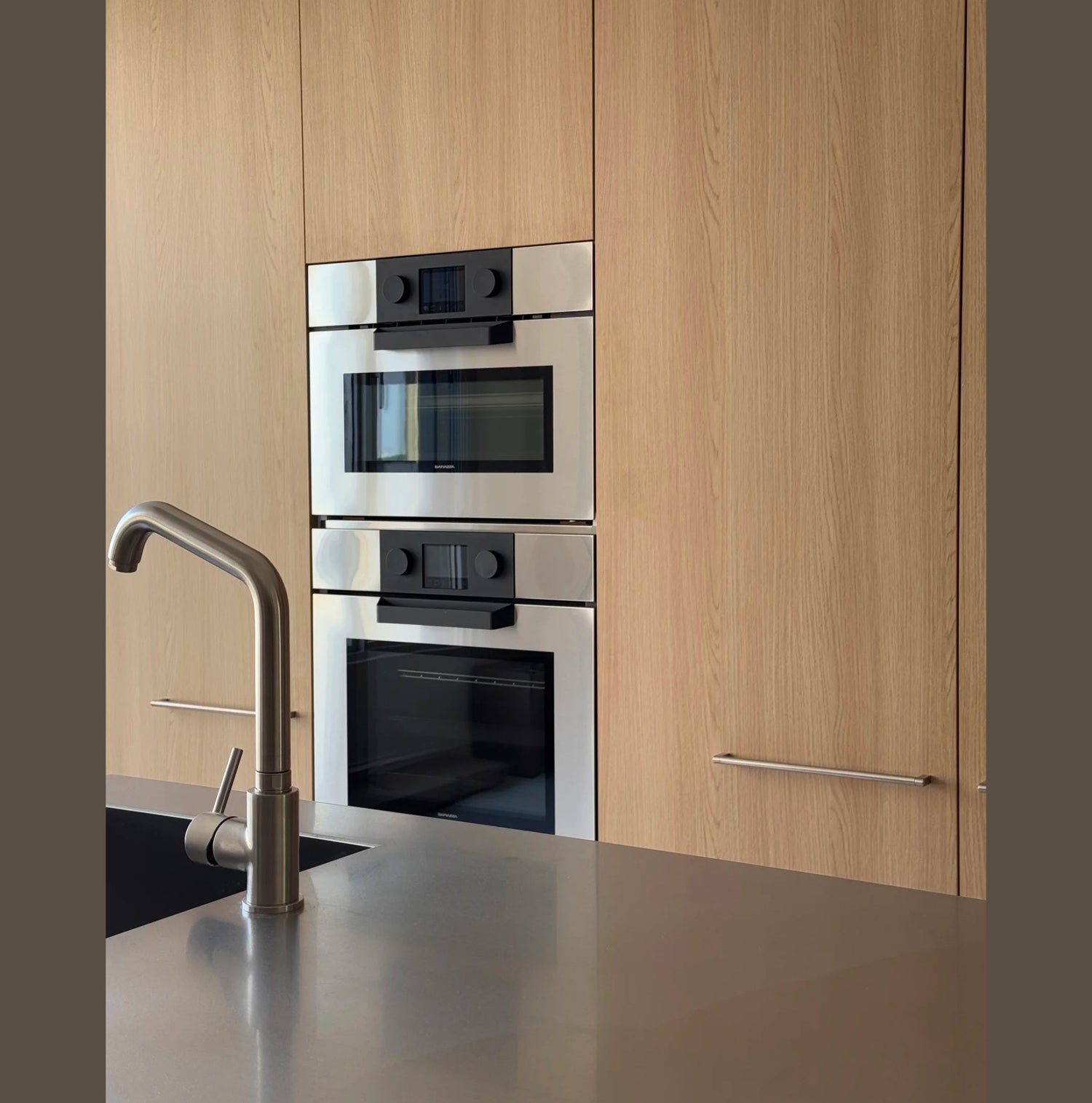 WALL OVENS