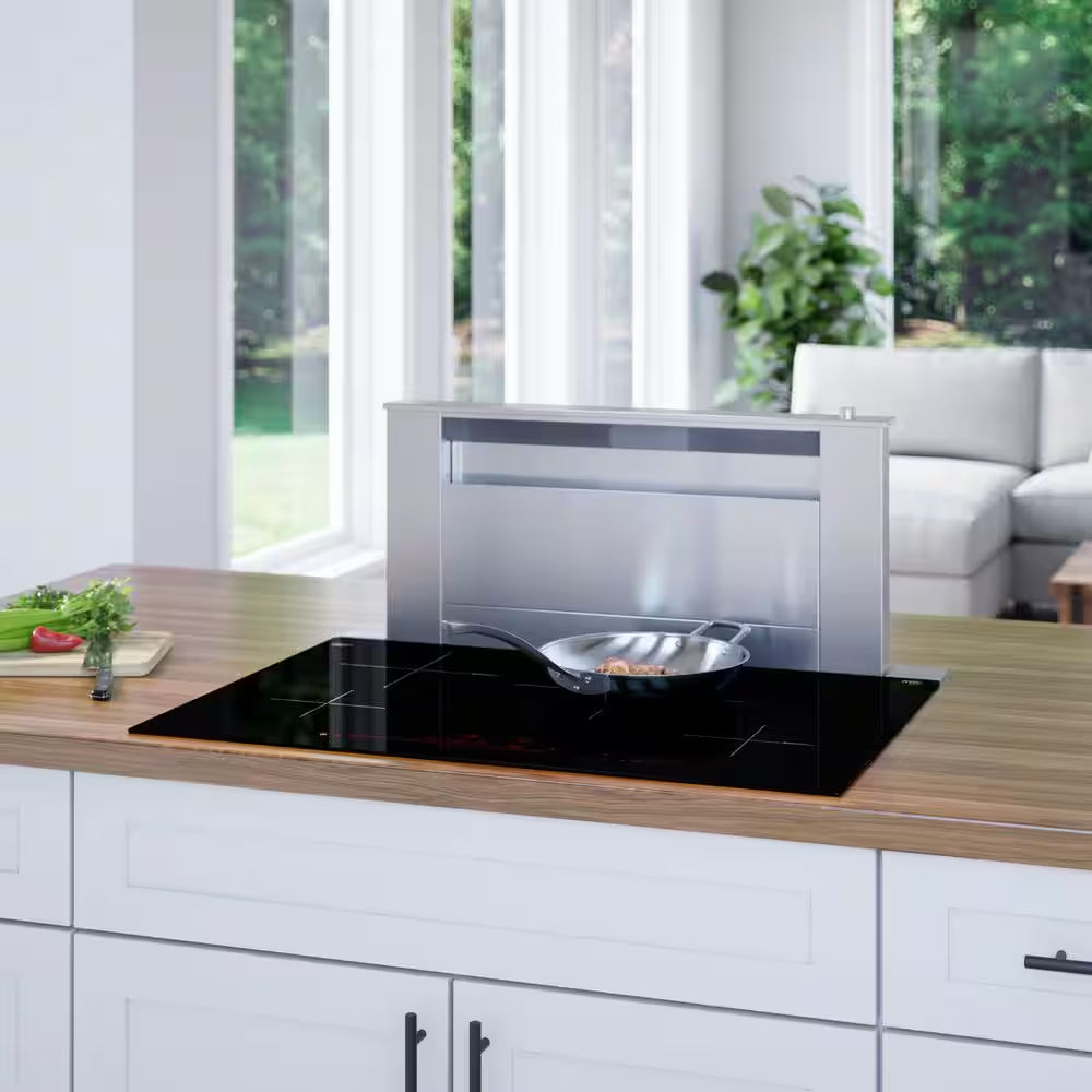 800 Series 30 In. Induction Cooktop in Black with 4 Burner Elements