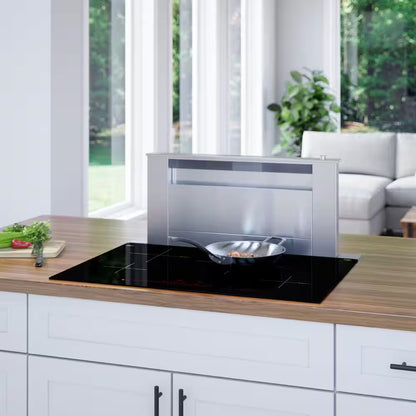 800 Series 30 In. Induction Cooktop in Black with 4 Burner Elements