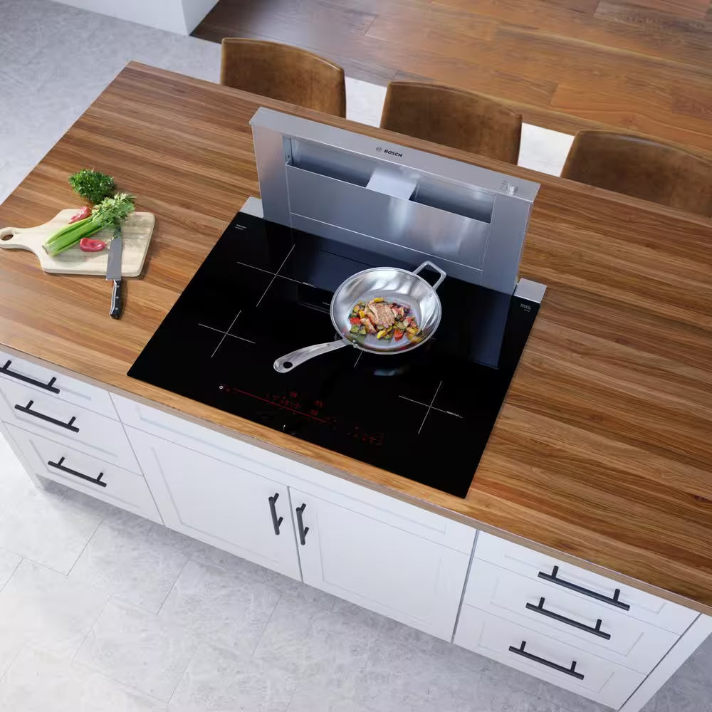 800 Series 30 In. Induction Cooktop in Black with 4 Burner Elements