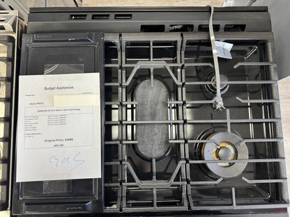 SAMSUNG 30 Inch Slide - In Gas Smart Range