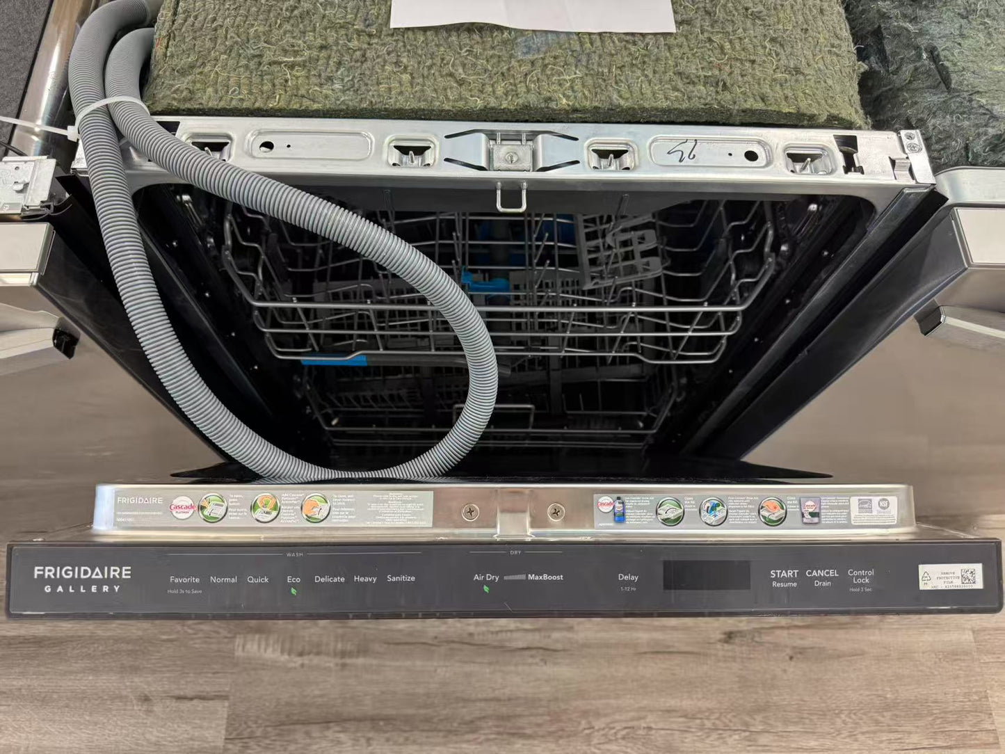 Frigidaire Gallery 24'' Dishwasher
