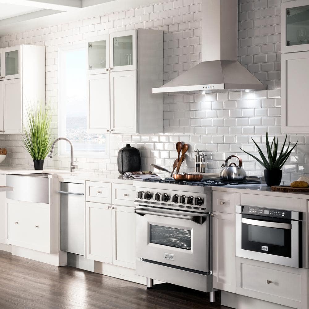 36 In. 400 CFM Convertible Vent Wall Mount Range Hood in Stainless Steel