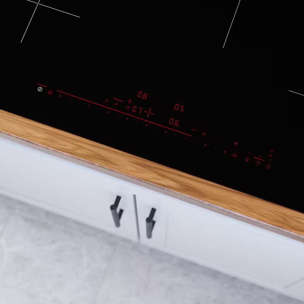 800 Series 30 In. Induction Cooktop in Black with 4 Burner Elements