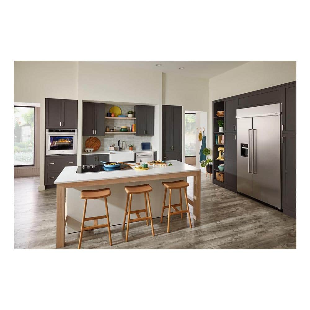 30 In. Single Electric Wall Oven with Convection Self-Cleaning in Stainless Steel